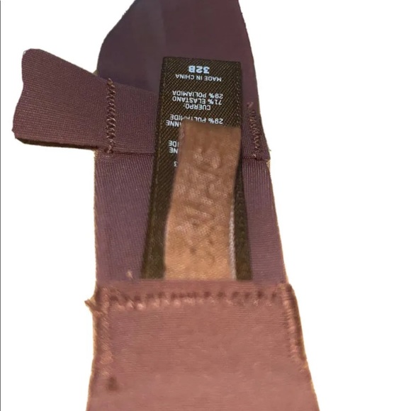 Skims naked plunge bra size 32B - Picture 4 of 4